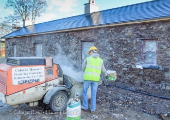 Wet dash: (also known as harling or rough cast).The final coat of this render consists of coarse sand and a binder, traditionally lime, which was casted on as a finish.